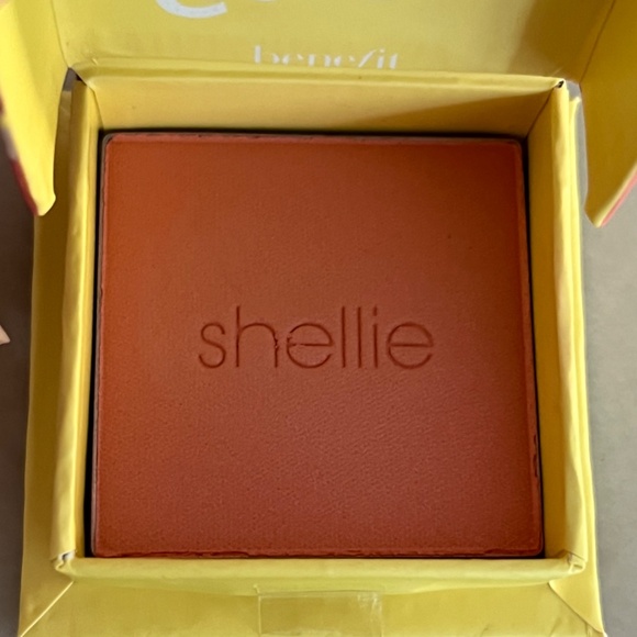 Benifit Blush and Higlighter duo - Picture 2 of 6